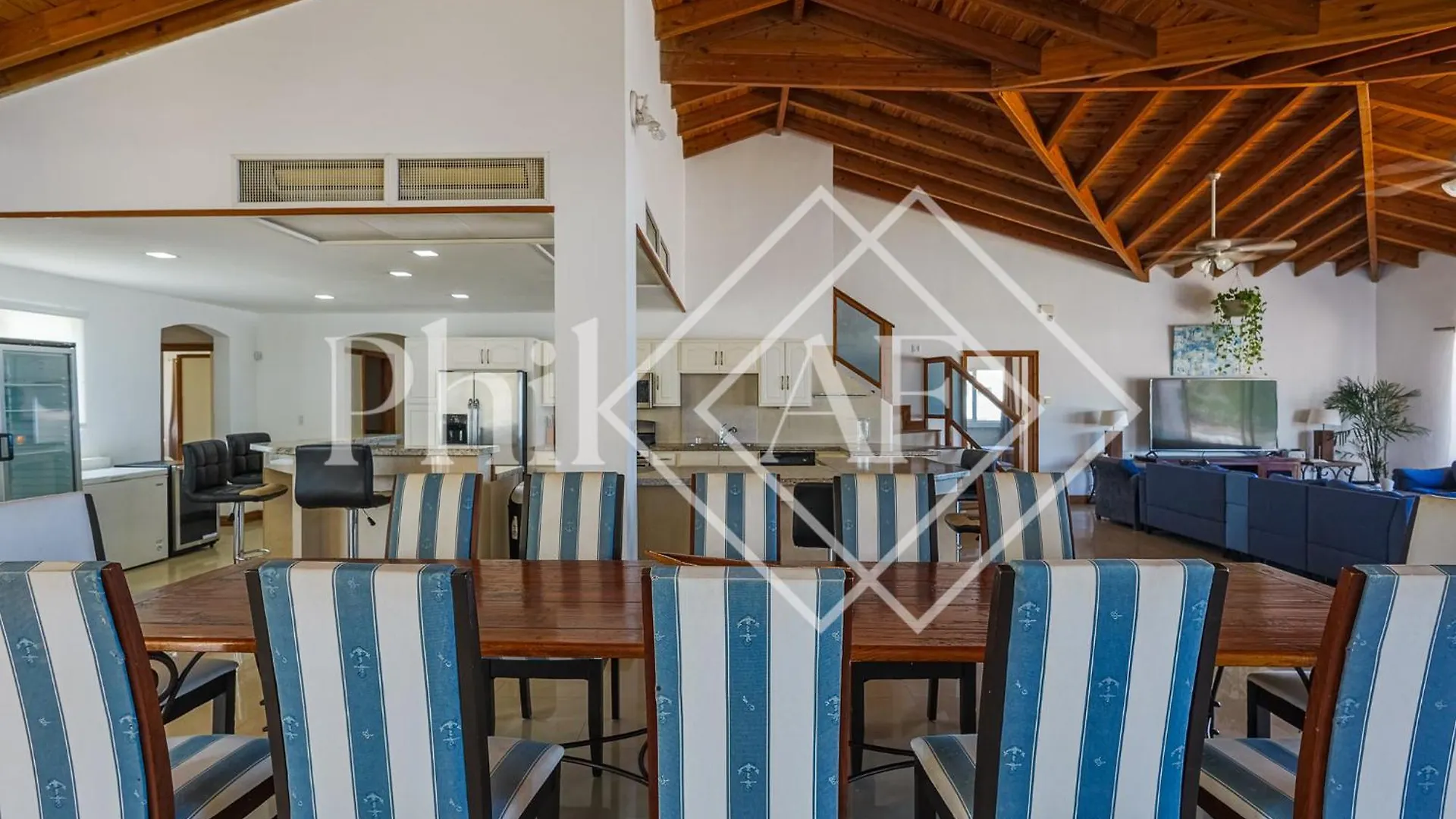 10 Bed-Rooms Luxury Beach Villa Guana Bay