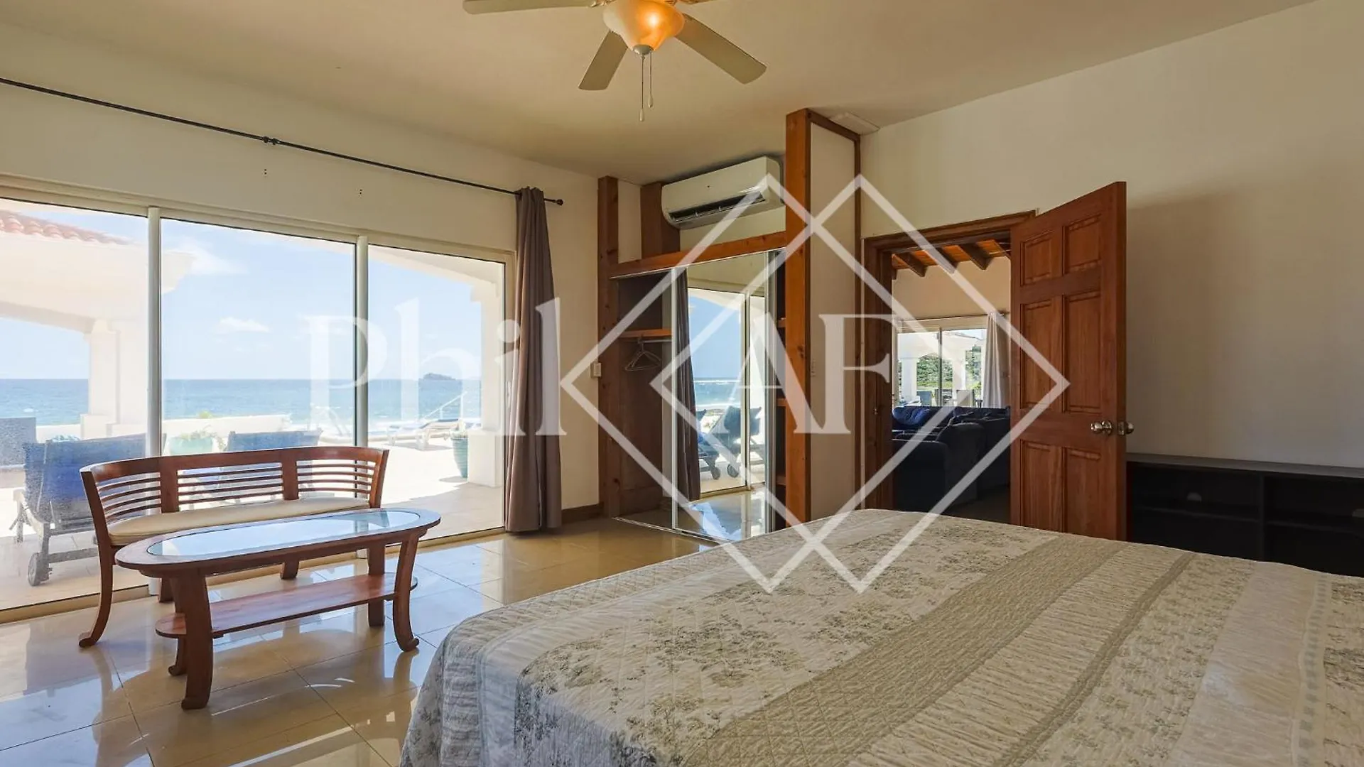 10 Bed-Rooms Luxury Beach Villa Guana Bay
